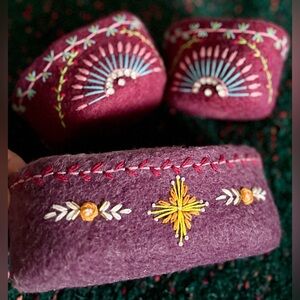 ‼️RARE‼️🎸SUNDANCE🎸🔥NWT🔥FELT EMBROIDERED ORGANIZERS set of 3